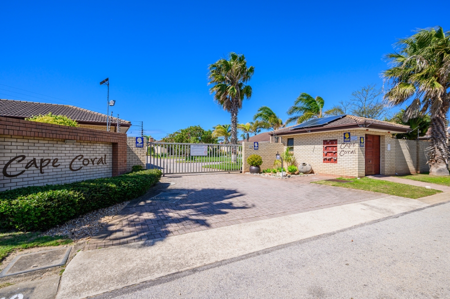 3 Bedroom Property for Sale in Summerstrand Eastern Cape